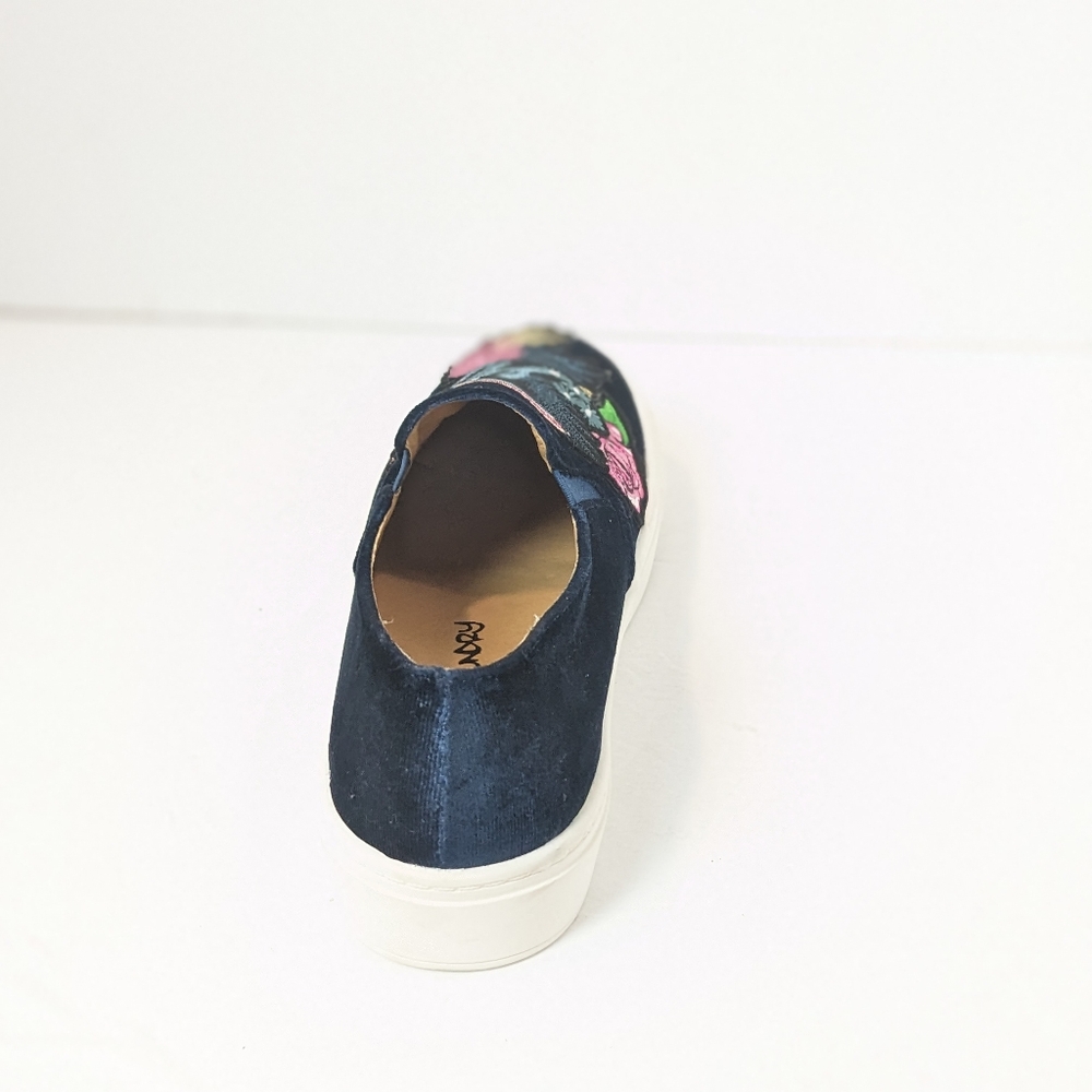 NWOT Dirty laundry velvet slides - Picture 12 of 16